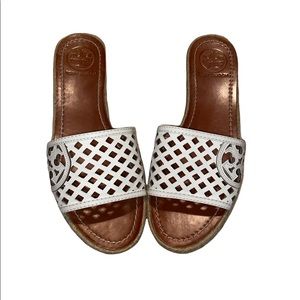 TORY BURCH THATCHED PERFORATED 65MM WEDGE SLIDE